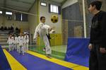2011 - Compétition enfants à Mauguio en mars - coup de pied en hauteur n8