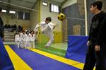 2011 - Compétition enfants à Mauguio en mars - coup de pied en hauteur n12